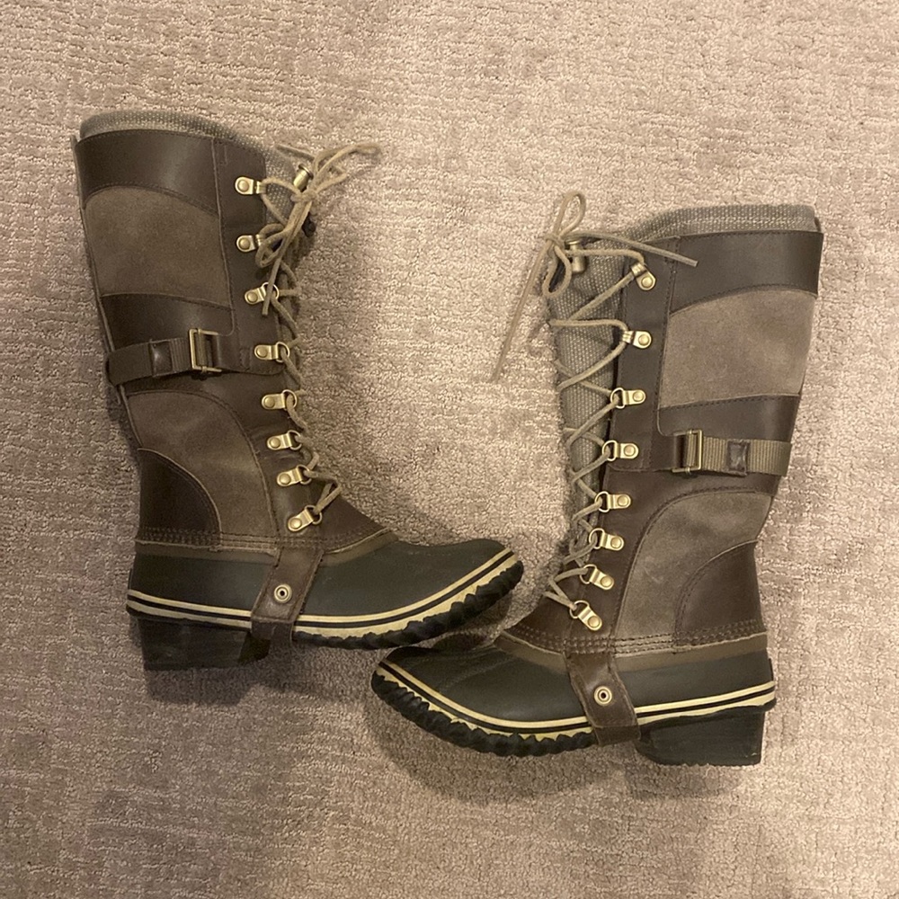 Sorel size 6 boots
